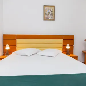2* Hotel Sir Colentina